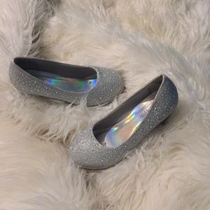 |:| Sparkly short heels perfect for a party |:|